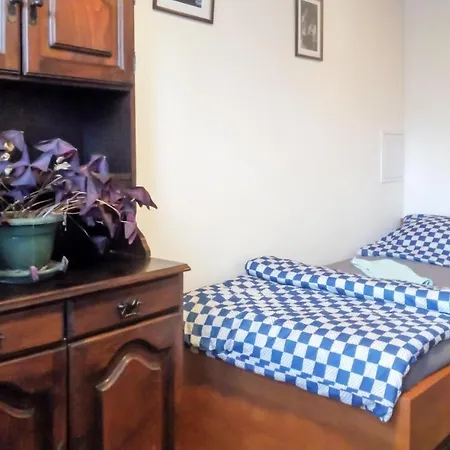 Beautiful In W 3 Bedrooms Holiday home